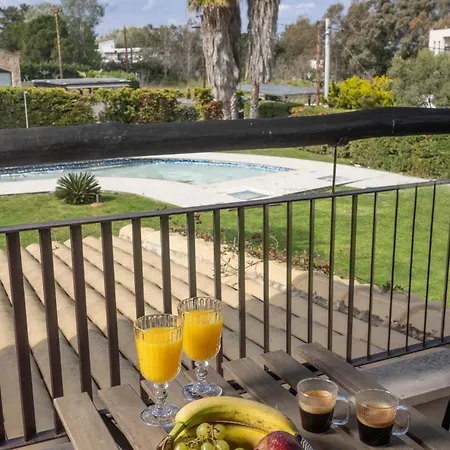 Villa Villa Terra - Great Gardens, Shared Pool, Bbq *