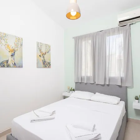 Villa Terra - Great Gardens, Shared Pool, Bbq Villa