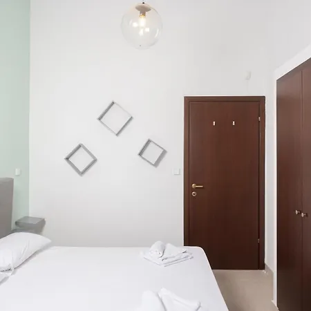 Villa Villa Terra - Great Gardens, Shared Pool, Bbq